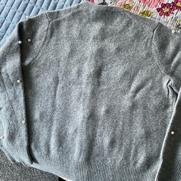 NWT!! Beautiful Ann Taylor Cardigan with Pearls!! - Picture 5 of 5